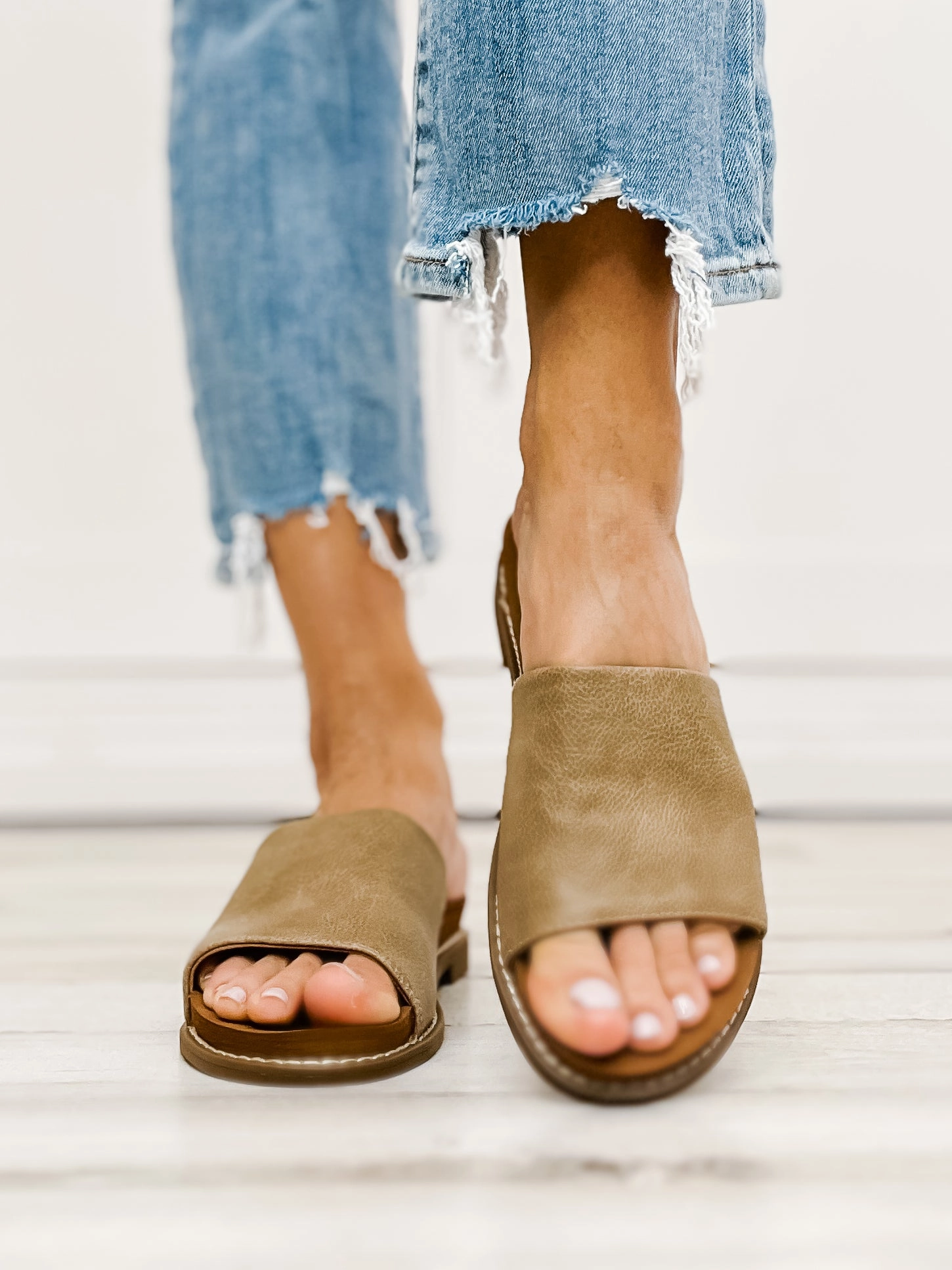 Yellowbox Kalo Slide Sandal in Taupe