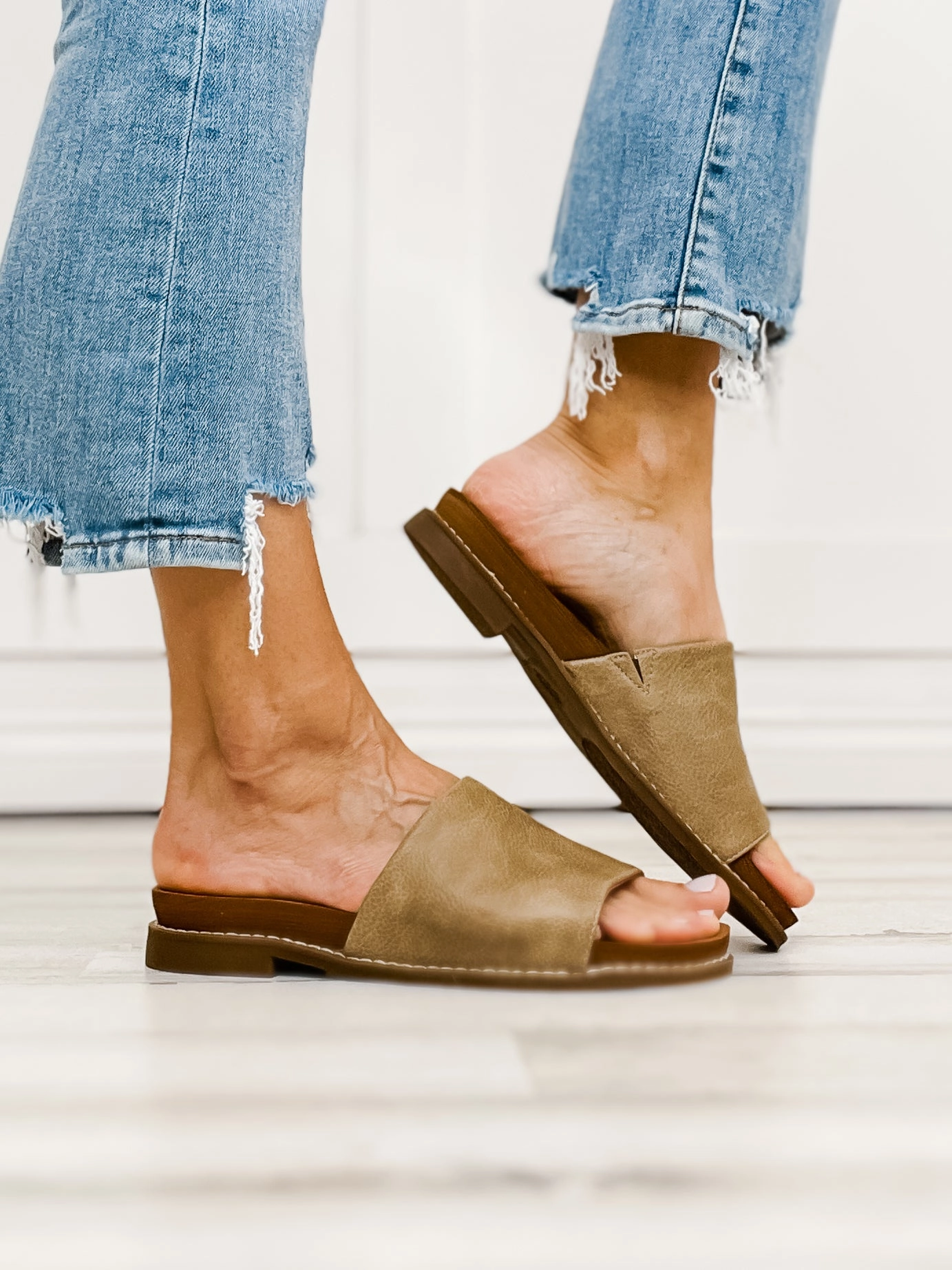Yellowbox Kalo Slide Sandal in Taupe